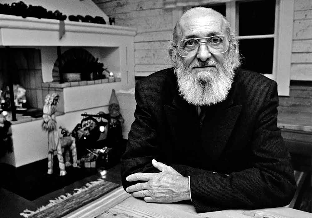 Paulo Freire in black and white